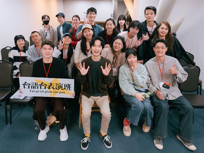 偶像級實力派講師登場!黃河助陣「台語台表演班」高雄班熱力開課 (公視台語台提供)