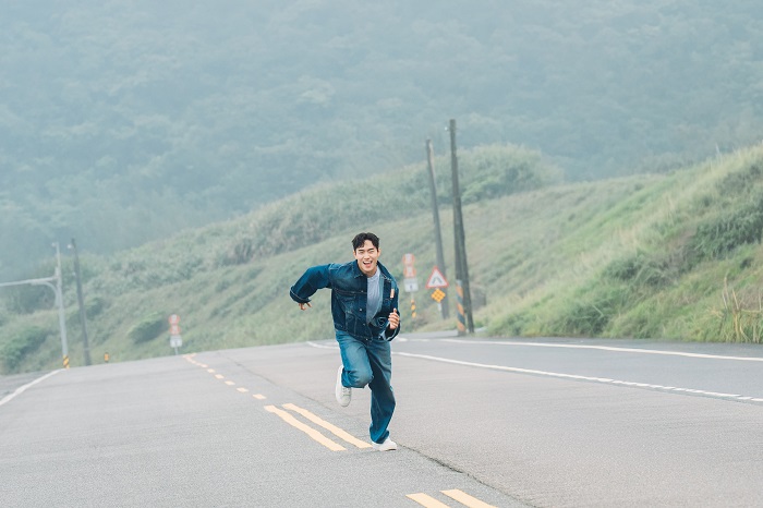 WillTrip 須弘道新歌〈小點點〉MV山海狂奔!速度快到鏡頭跟不上 ( 粹譜藝人經紀 提供 )