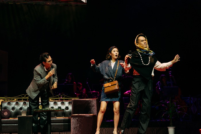 左起黃鐙輝、方宥心、凱爾,三人九角完成不可能的任務 (瘋戲樂工作室 提供)