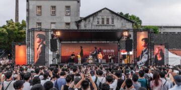 告五人《帶你飛》簽唱會溫暖一刻！歌迷抱病分享險惹哭犬青