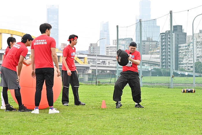 曾昱嘉體能到達極限。（圖：《全城地圖：最強明星隊》）